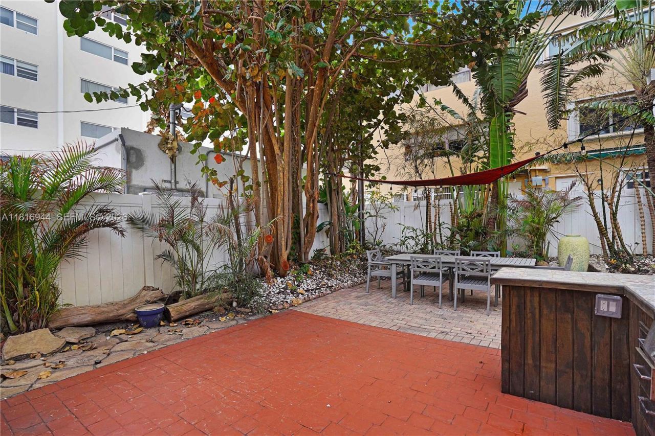 314 Oregon St, Hollywood, FL 33019 Photo