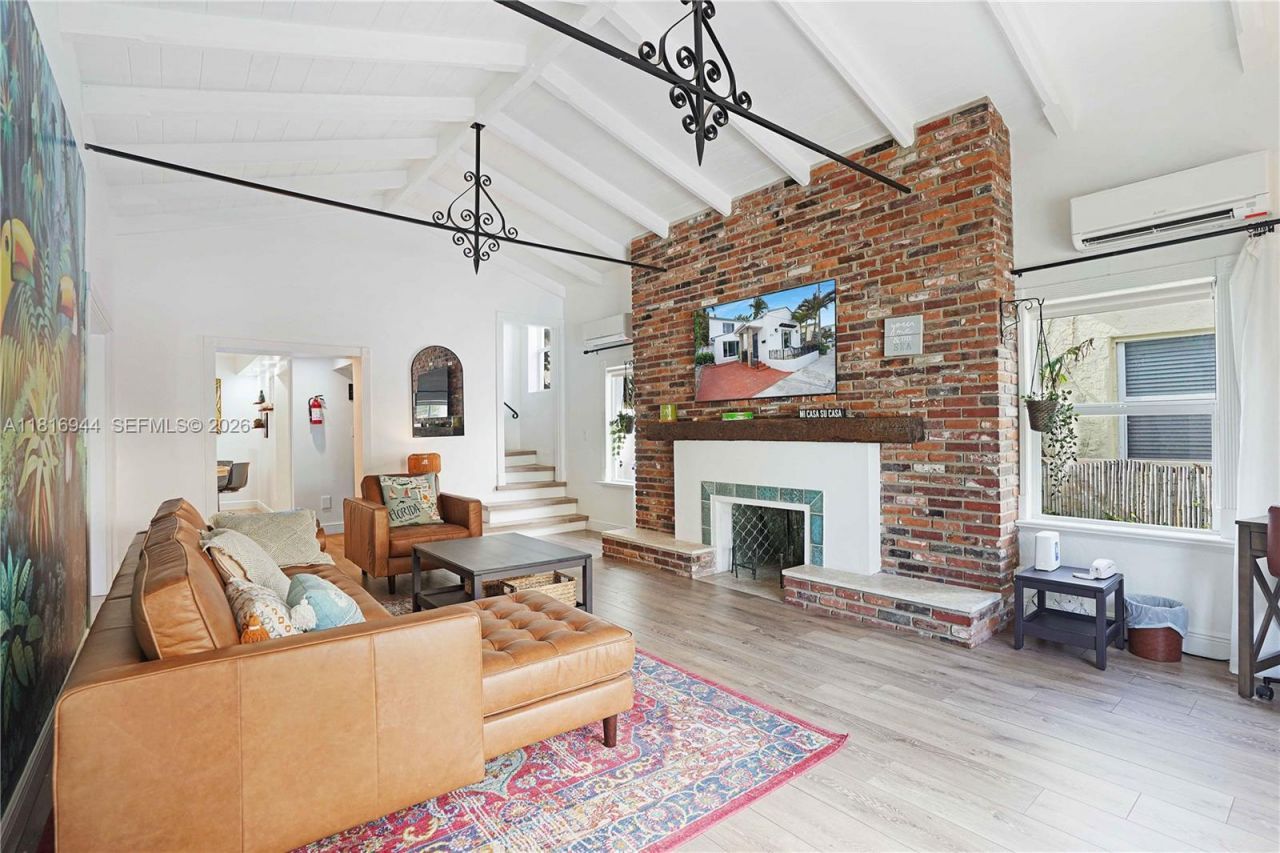 314 Oregon St, Hollywood, FL 33019 Photo