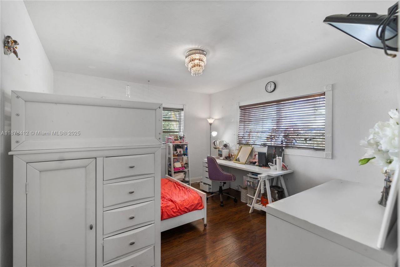 1710 Cleveland Rd, Miami Beach, FL 33141 Photo