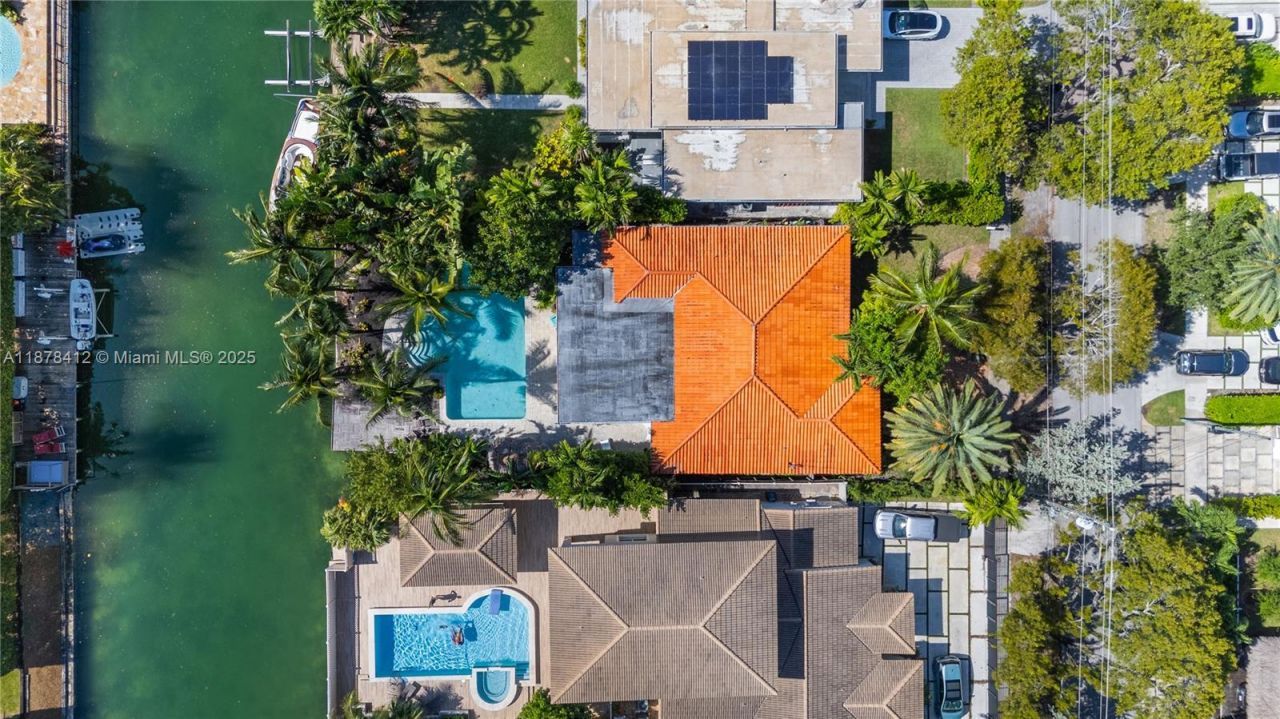 1710 Cleveland Rd, Miami Beach, FL 33141 Photo