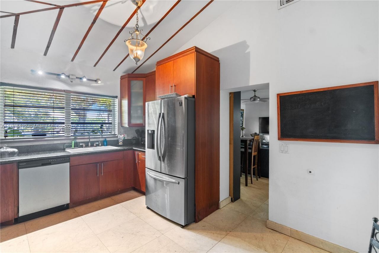 1710 Cleveland Rd, Miami Beach, FL 33141 Photo