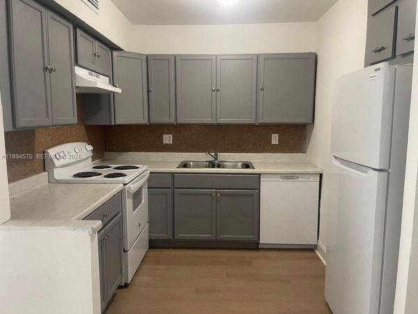 2029 NW 46th Ave, Unit E107, Lauderhill, FL 33313