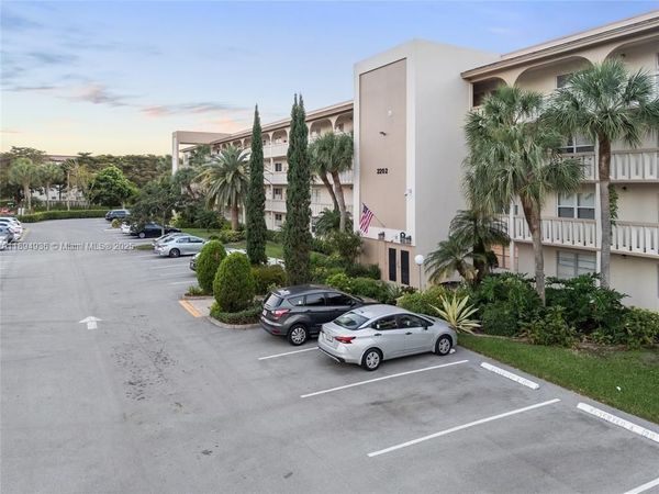 2202 Lucaya Bnd, Unit L3, Coconut Creek, FL 33066