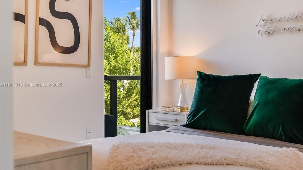 1030 15th St, Unit 201, Miami Beach, FL 33139 Photo