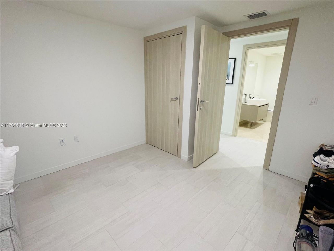 1000 Brickell Plaza, Unit 3905, Miami, FL 33131 Photo
