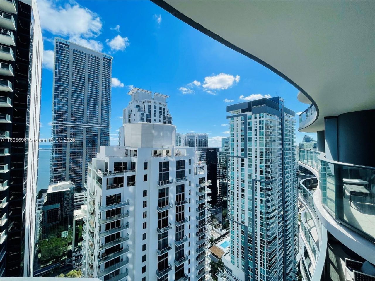 1000 Brickell Plaza, Unit 3905, Miami, FL 33131 Photo