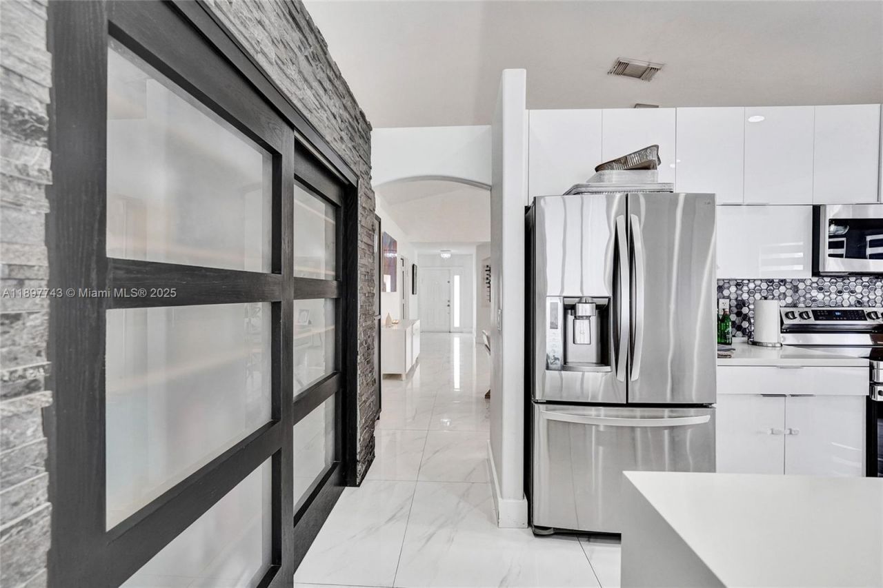 4955 SW 33rd Ave, Hollywood, FL 33312 Photo