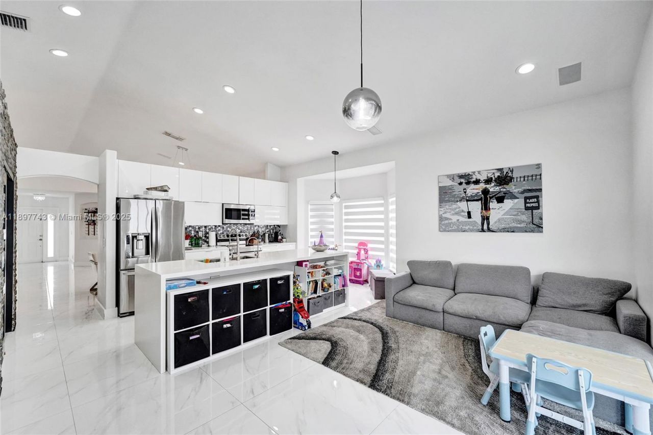 4955 SW 33rd Ave, Hollywood, FL 33312 Photo