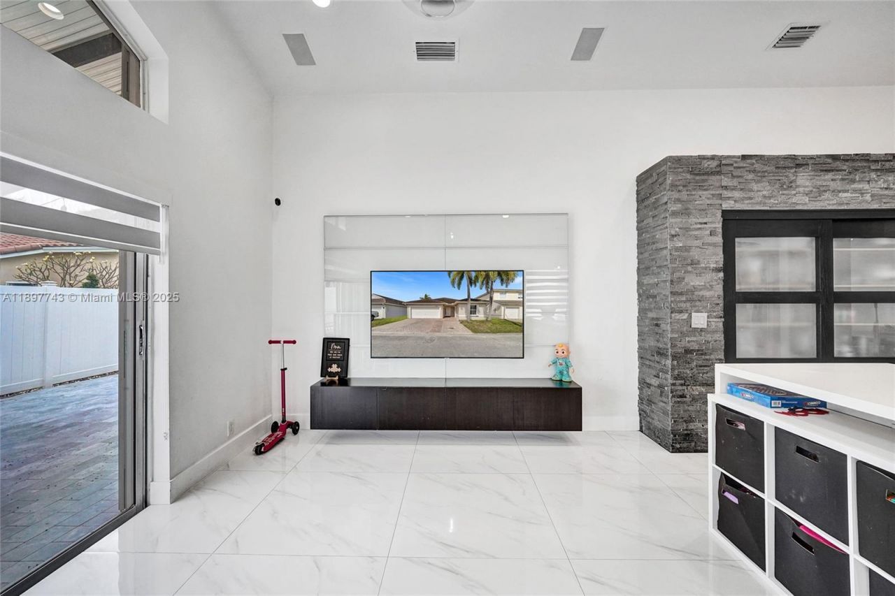 4955 SW 33rd Ave, Hollywood, FL 33312 Photo