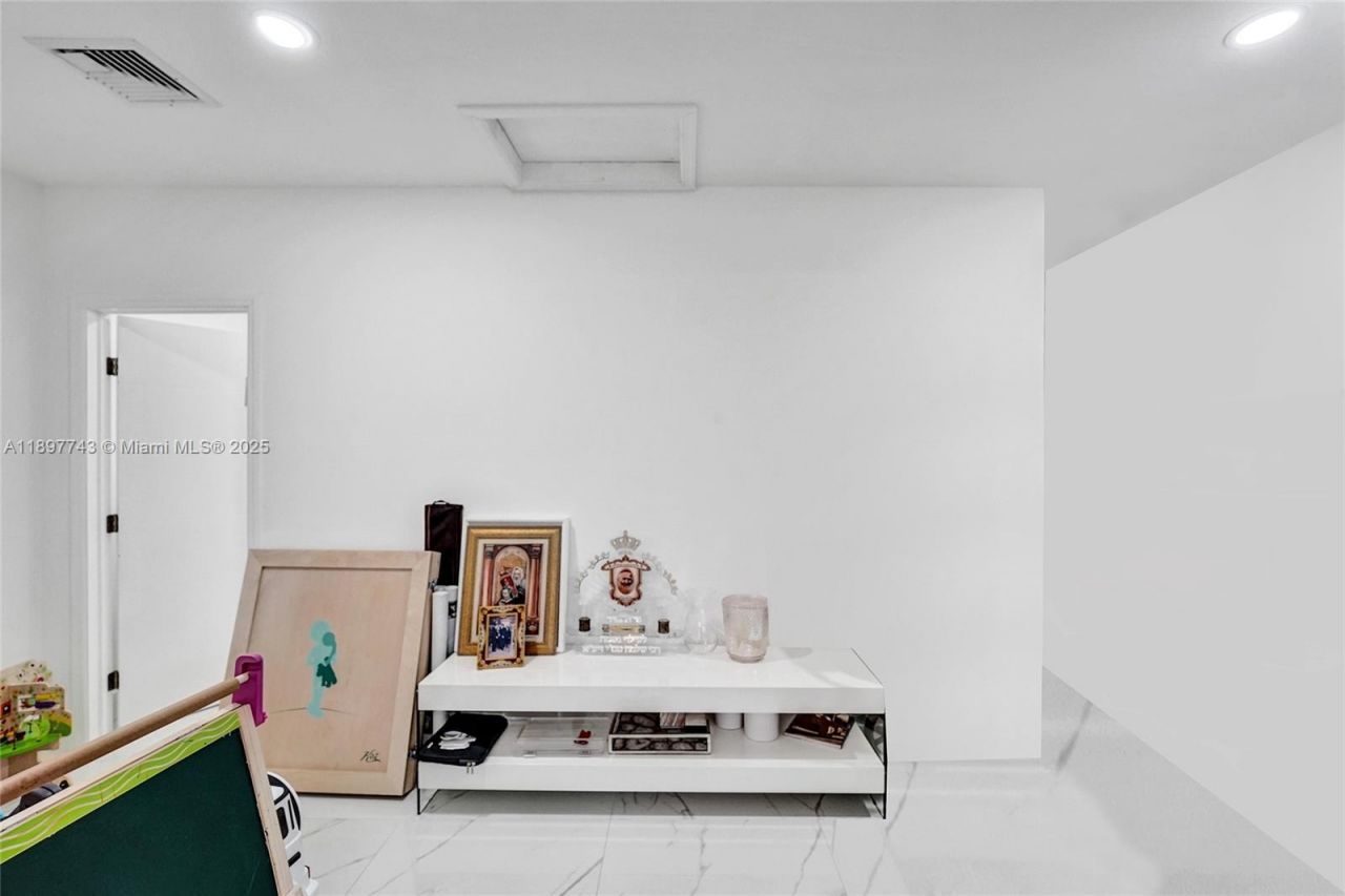 4955 SW 33rd Ave, Hollywood, FL 33312 Photo