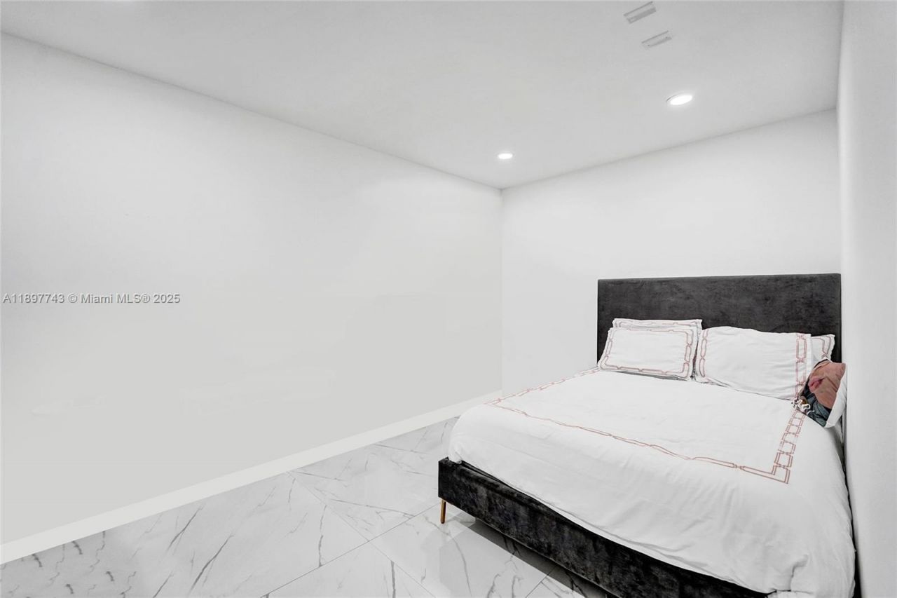 4955 SW 33rd Ave, Hollywood, FL 33312 Photo