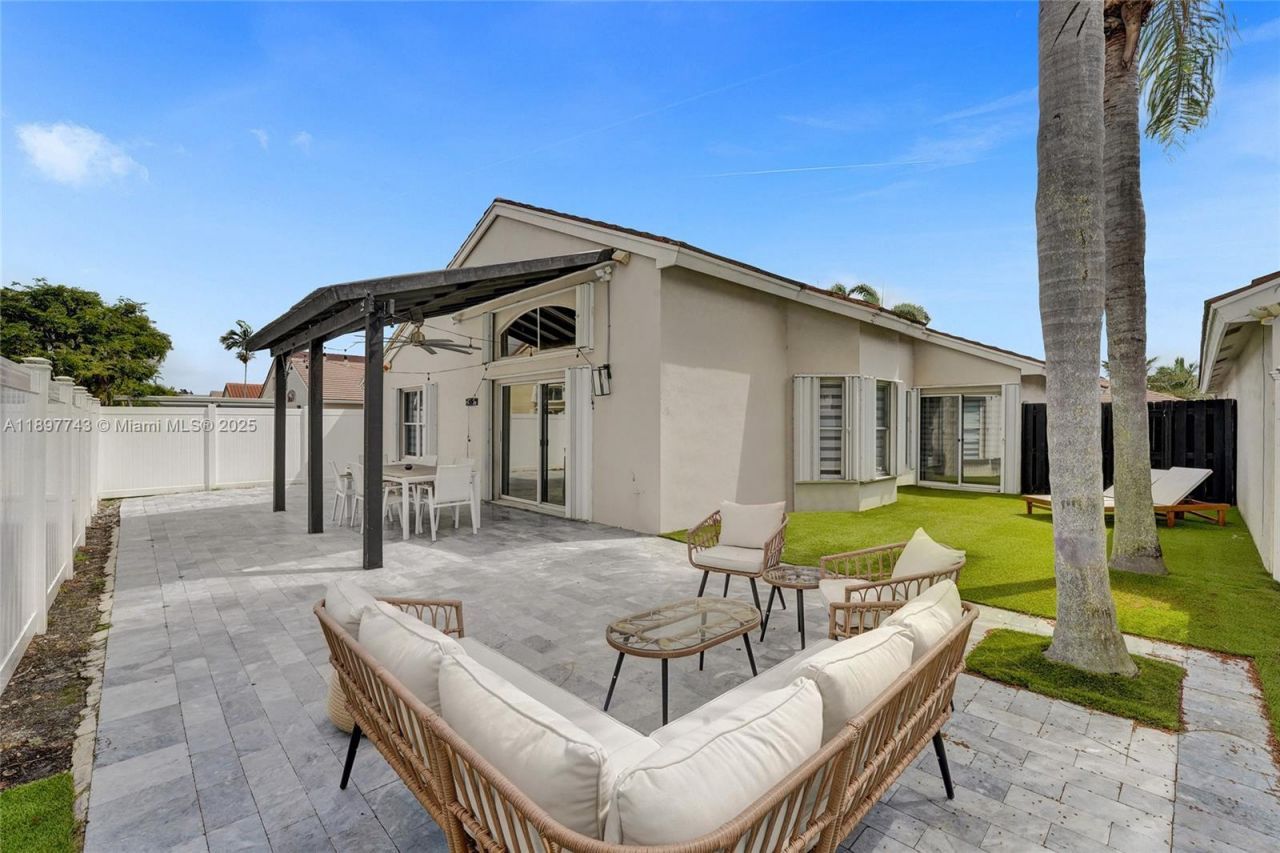 4955 SW 33rd Ave, Hollywood, FL 33312 Photo