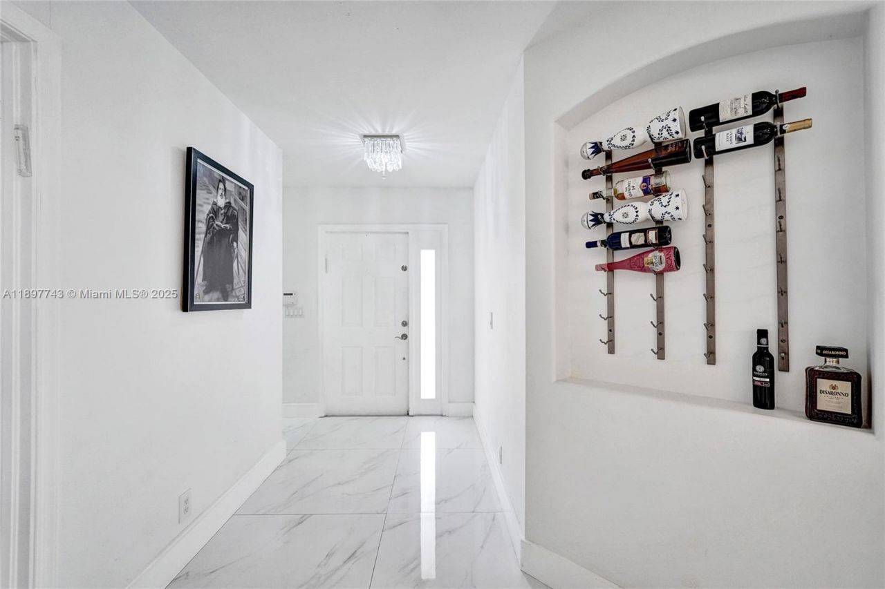 4955 SW 33rd Ave, Hollywood, FL 33312 Photo