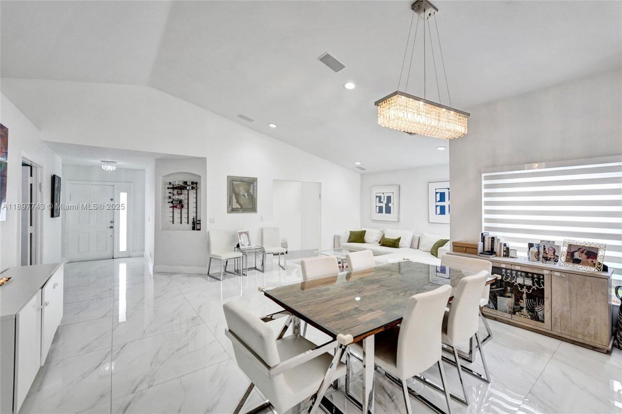 4955 SW 33rd Ave, Hollywood, FL 33312 Photo