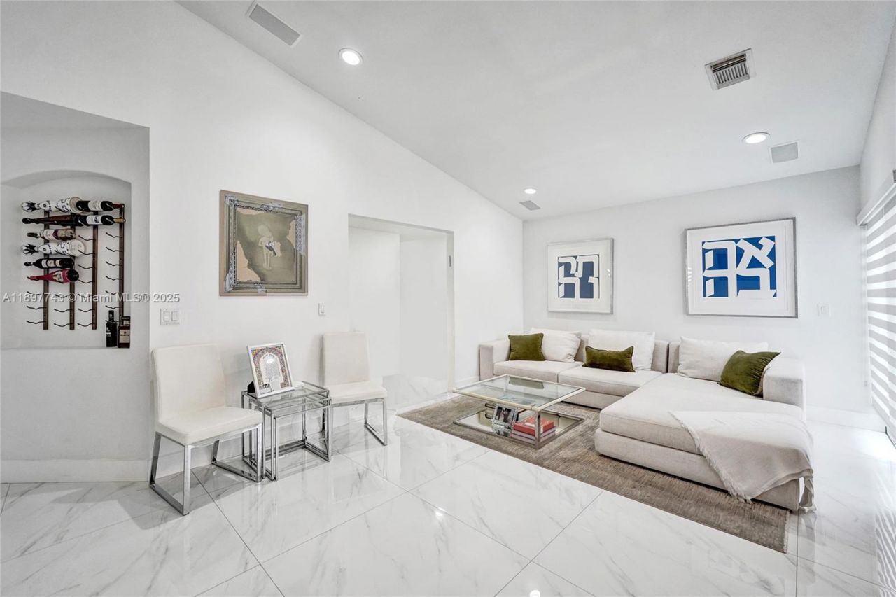 4955 SW 33rd Ave, Hollywood, FL 33312 Photo