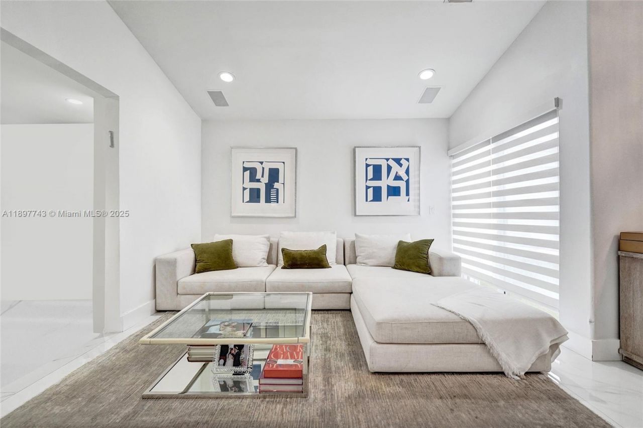 4955 SW 33rd Ave, Hollywood, FL 33312 Photo