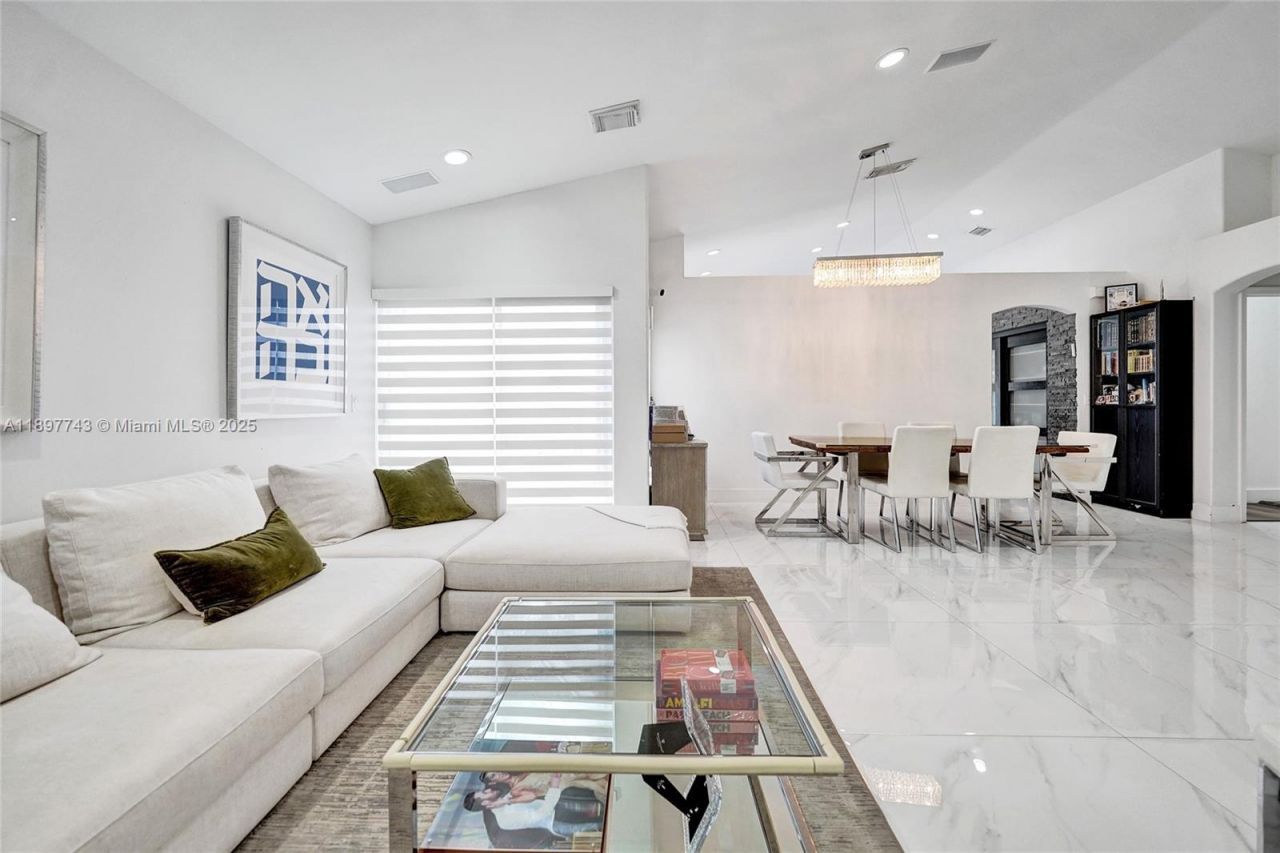 4955 SW 33rd Ave, Hollywood, FL 33312 Photo