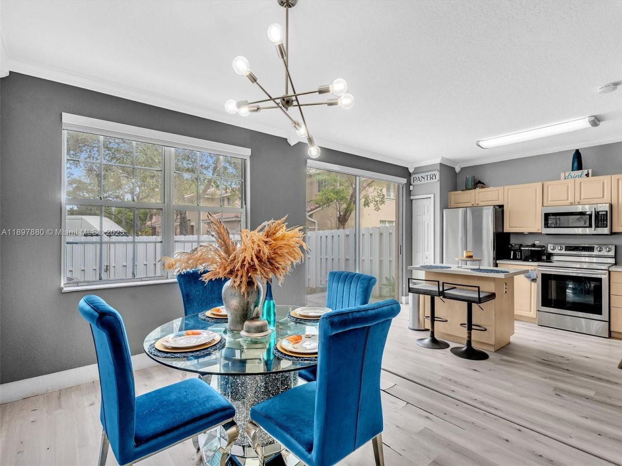 9125 NW 40th St, Sunrise, FL 33351 Photo