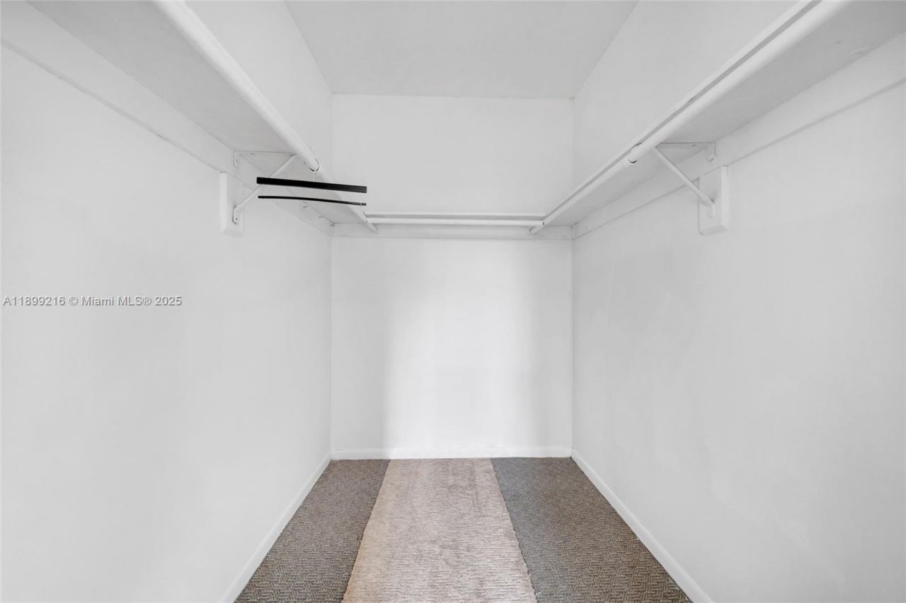 1455 N Treasure Dr, Unit 3K, North Bay Village, FL 33141 Photo