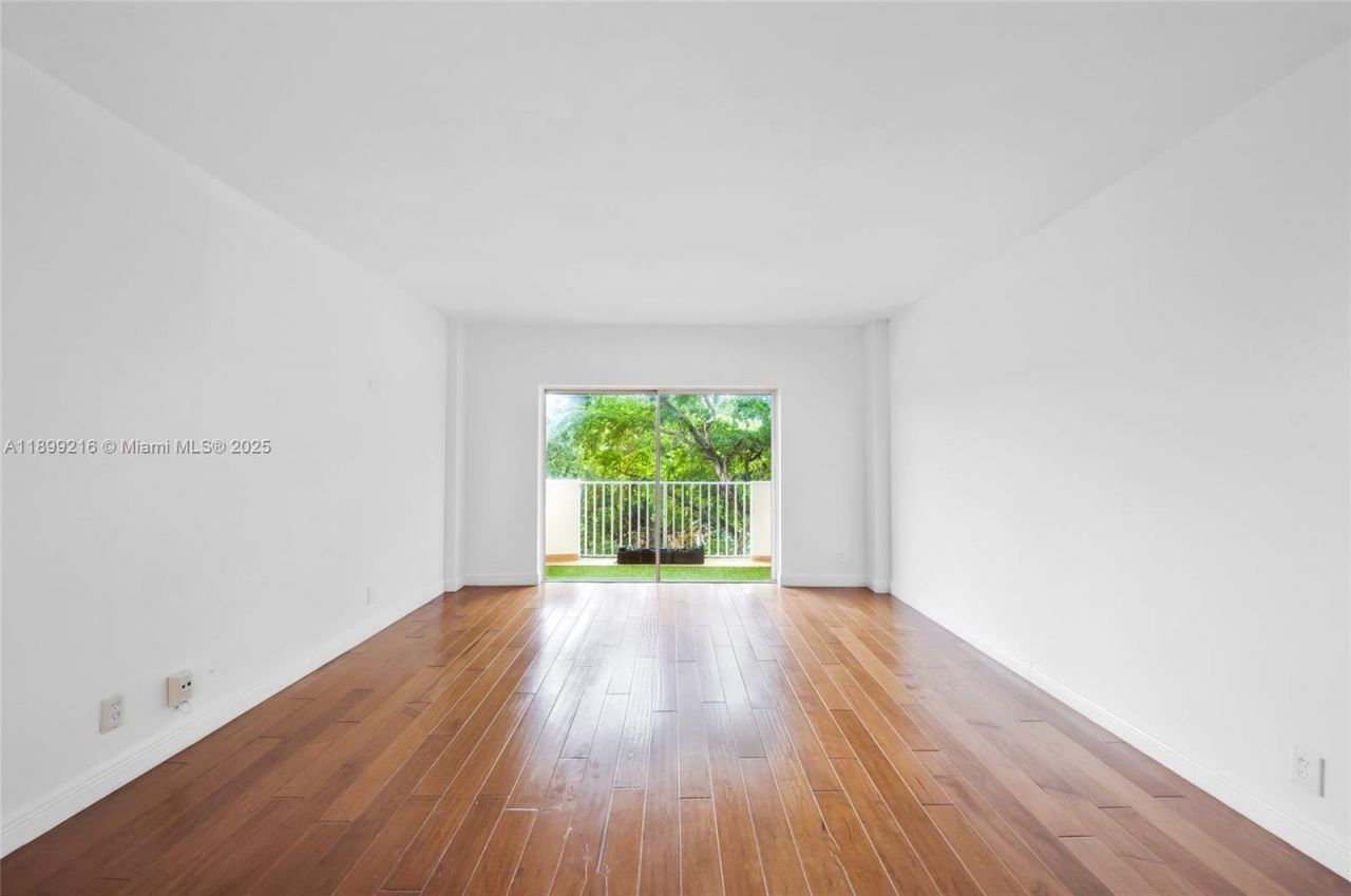 1455 N Treasure Dr, Unit 3K, North Bay Village, FL 33141 Photo