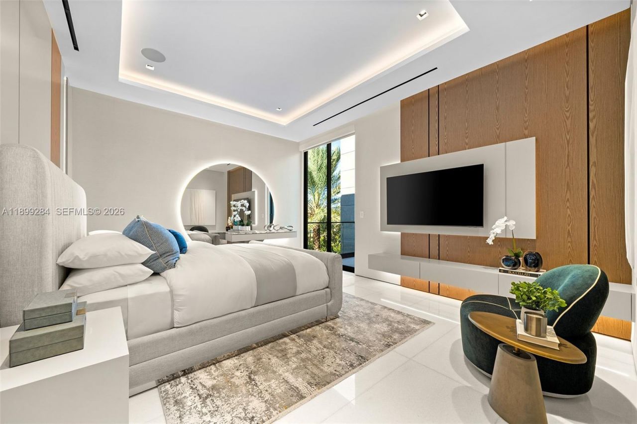 790 Lake Rd, Miami, FL 33137 Photo