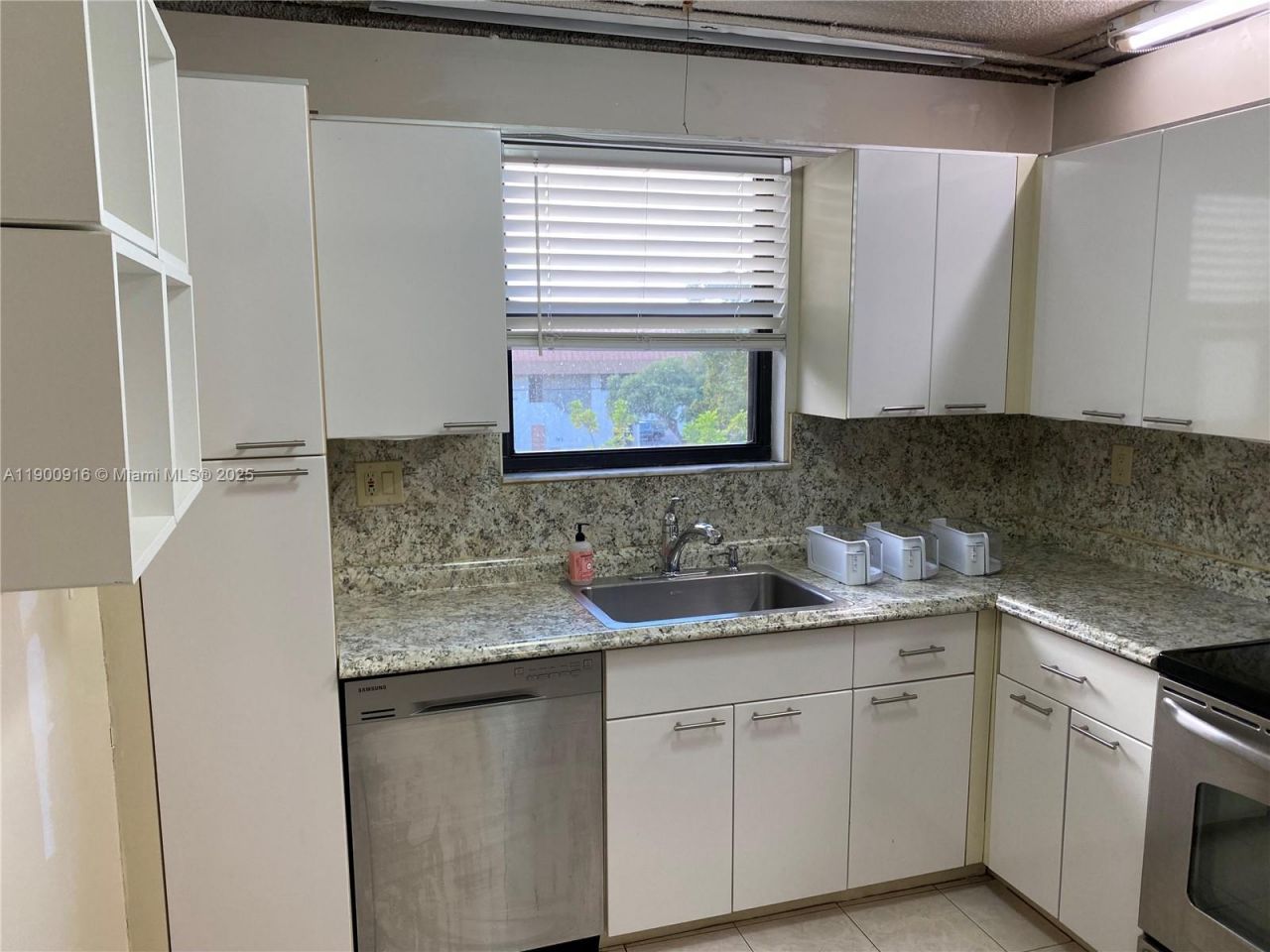 1900 Diana Dr, Unit 3D, Hallandale Beach, FL 33009 Photo