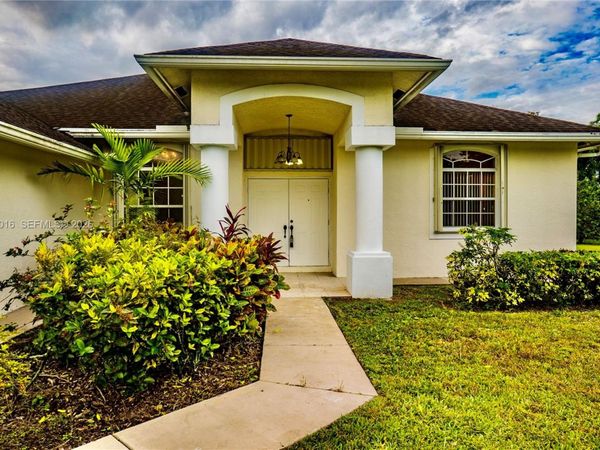 16380 Orange Blvd, Loxahatchee, FL 33470