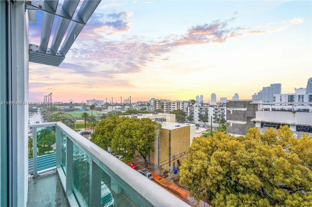 1215 West Ave, Unit 605, Miami Beach, FL 33139 Photo