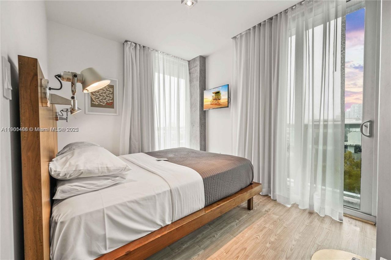 1215 West Ave, Unit 605, Miami Beach, FL 33139 Photo