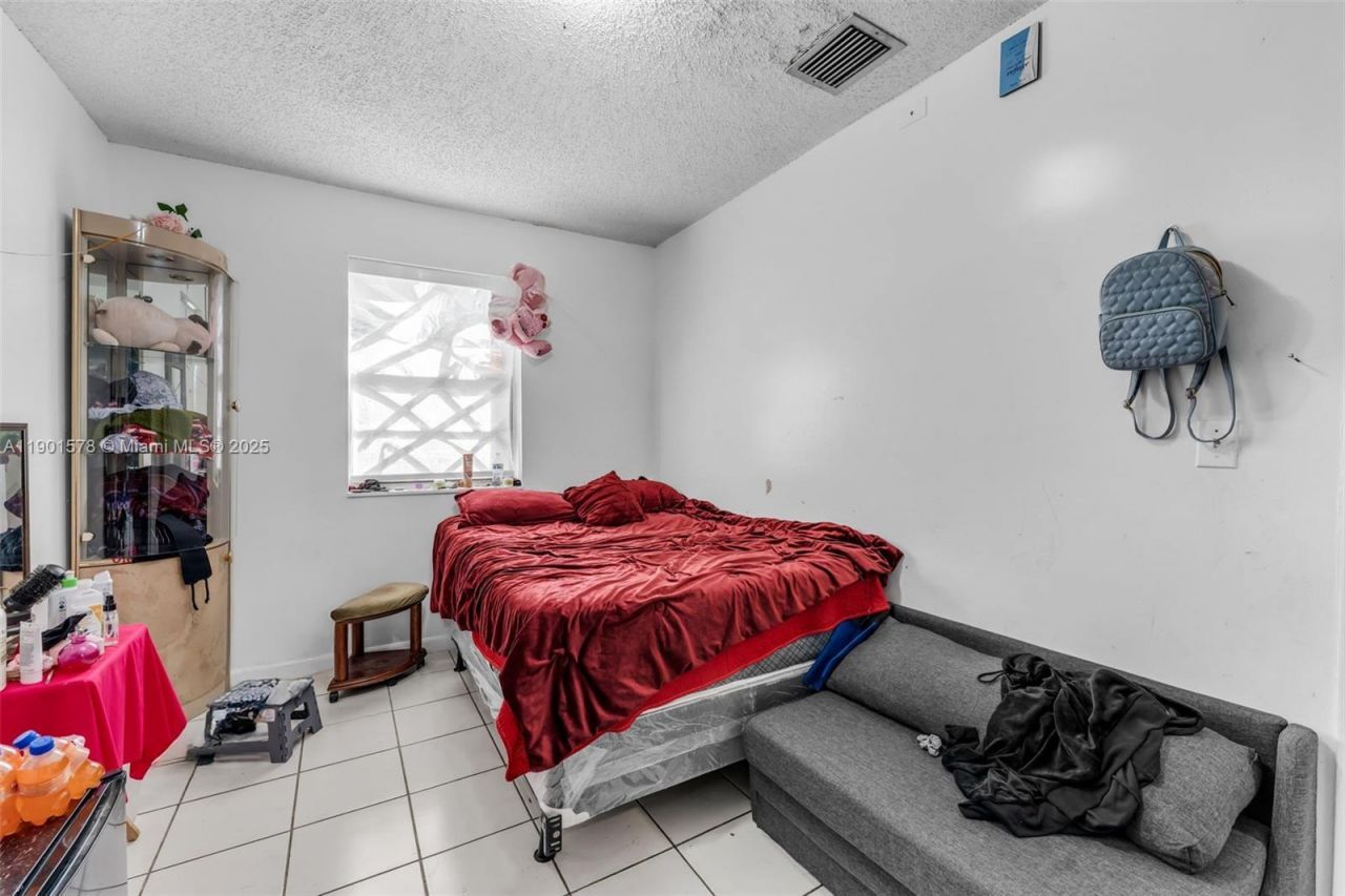 313 NW 12th St, Homestead, FL 33030 Photo