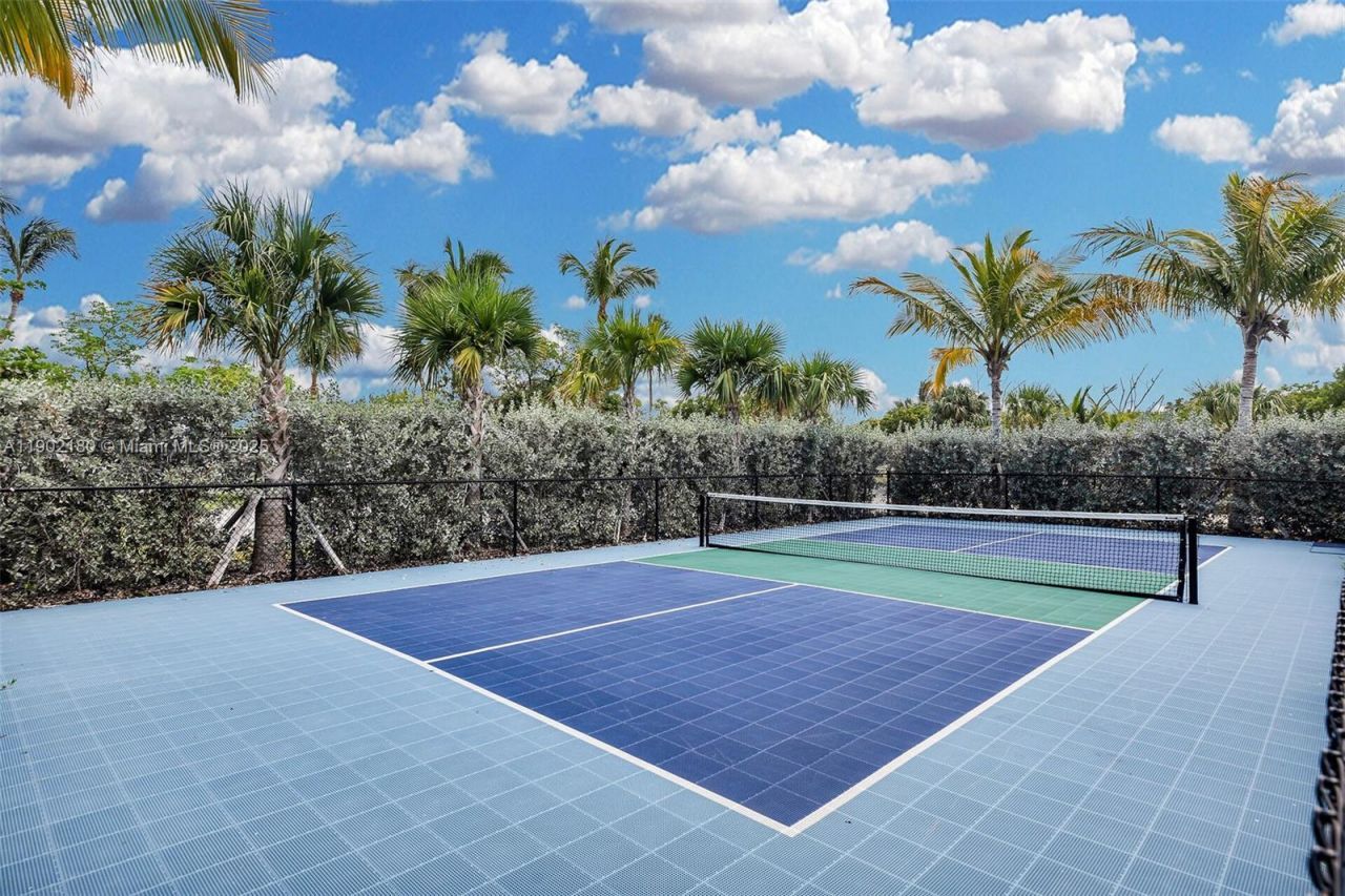 59720 Overseas Hwy #9, Marathon, FL 33050 Photo