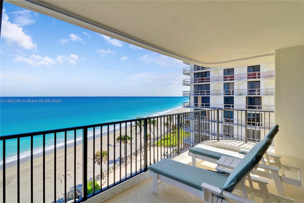 200 Beach Road, Unit 703, Tequesta, FL 33469 Photo