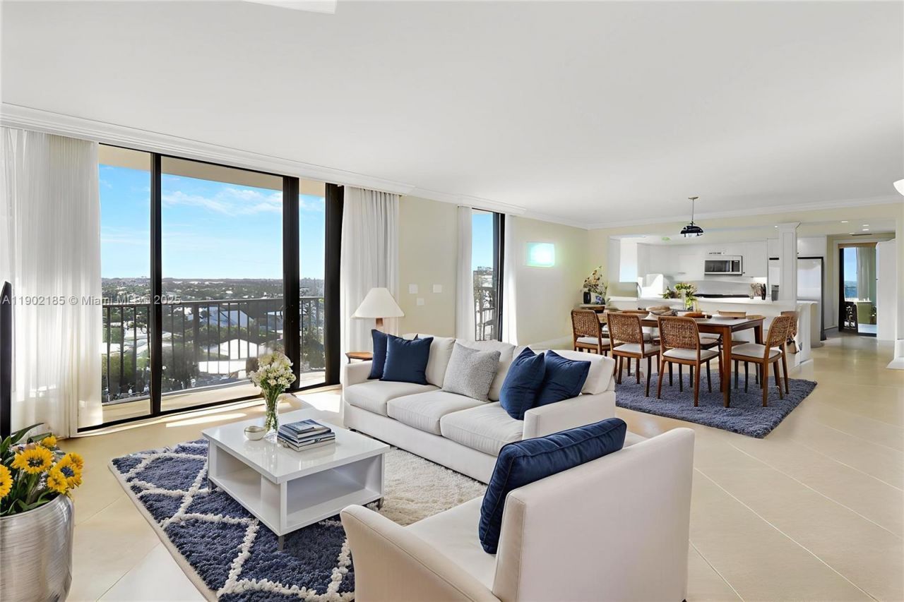 200 Beach Road, Unit 703, Tequesta, FL 33469 Photo