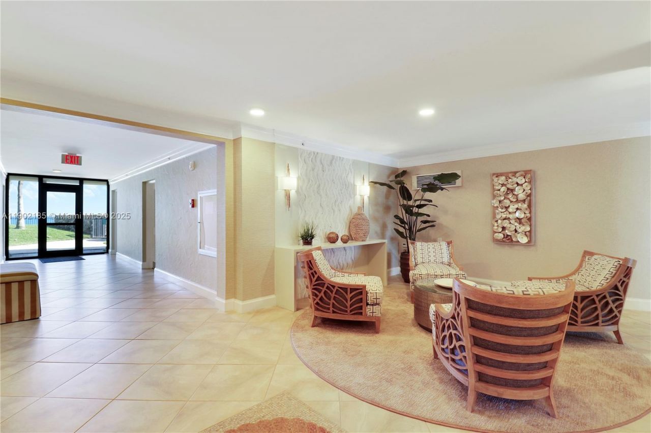 200 Beach Road, Unit 703, Tequesta, FL 33469 Photo