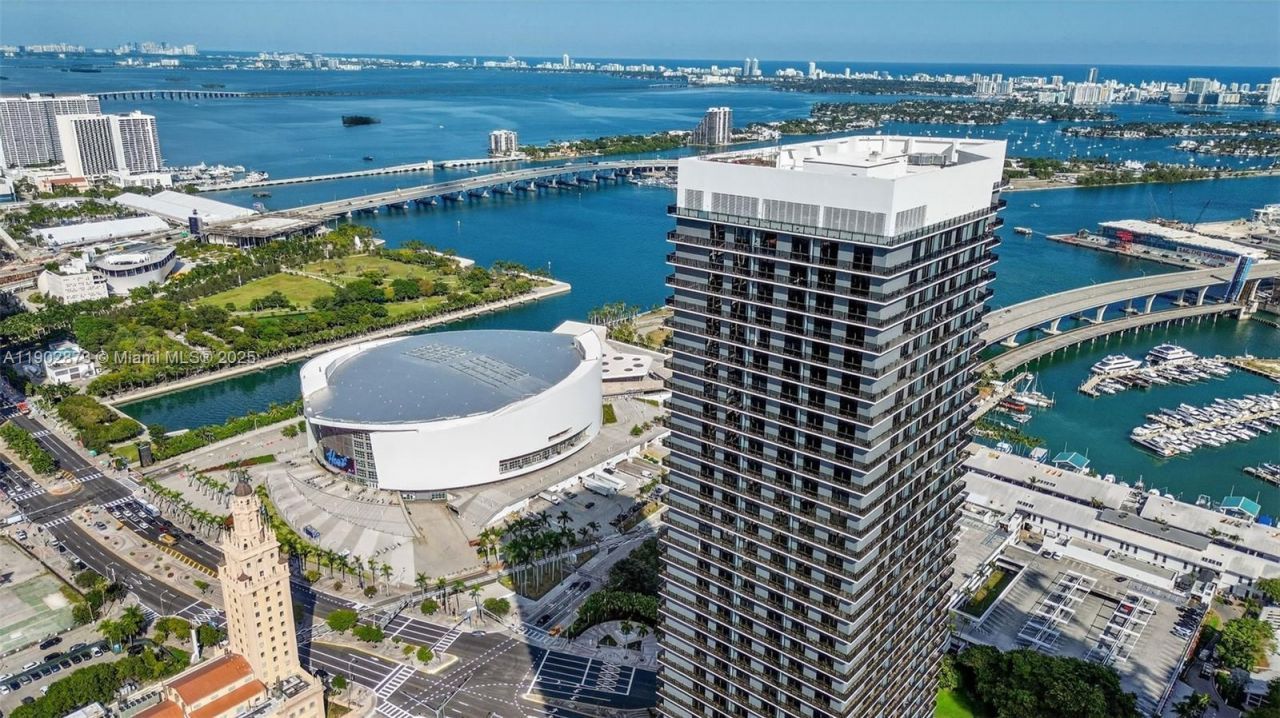 398 NE 5th St, Unit 4719, Miami, FL 33132 Photo