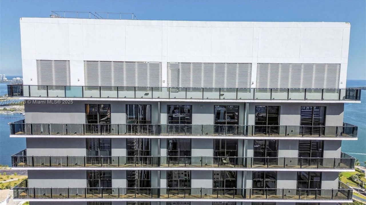 398 NE 5th St, Unit 4719, Miami, FL 33132 Photo