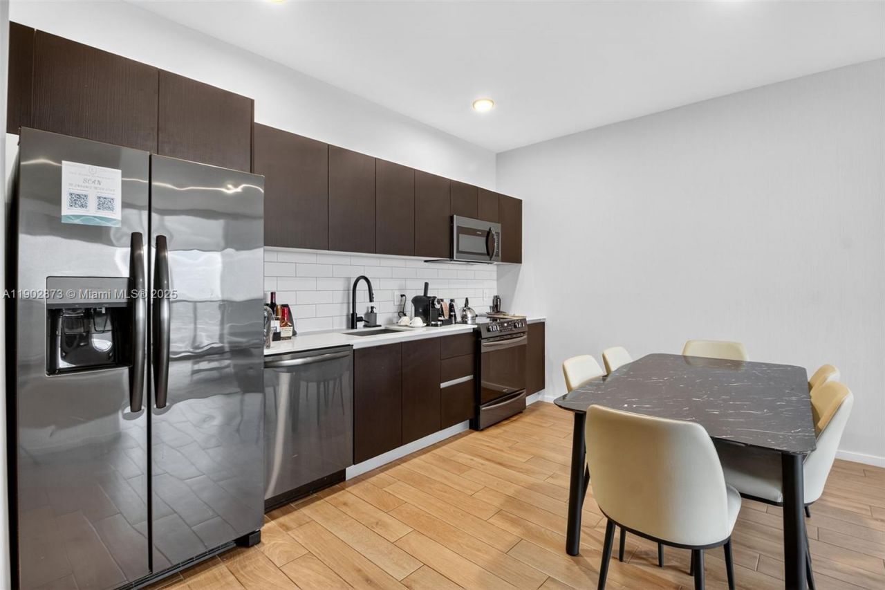 398 NE 5th St, Unit 4719, Miami, FL 33132 Photo