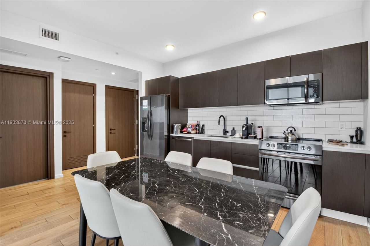 398 NE 5th St, Unit 4719, Miami, FL 33132 Photo