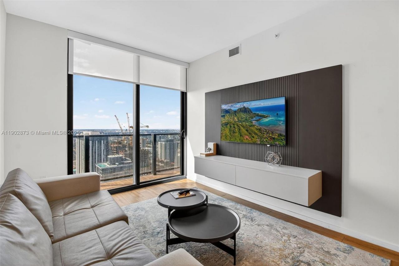 398 NE 5th St, Unit 4719, Miami, FL 33132 Photo