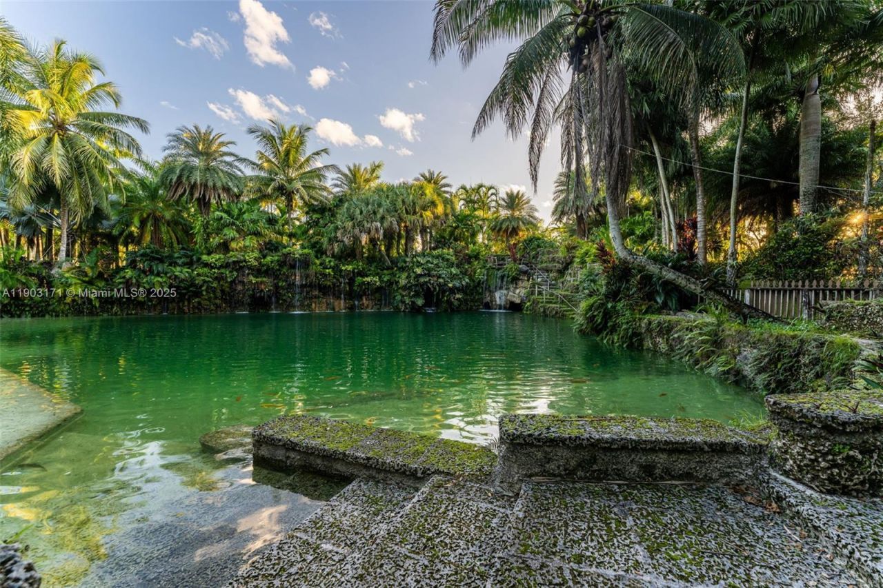 15000 SW 200th St, Miami, FL 33187 Photo