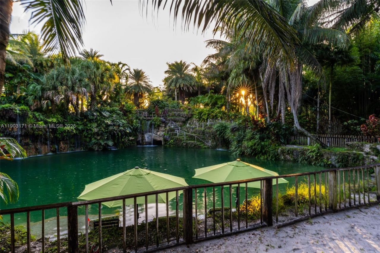 15000 SW 200th St, Miami, FL 33187 Photo