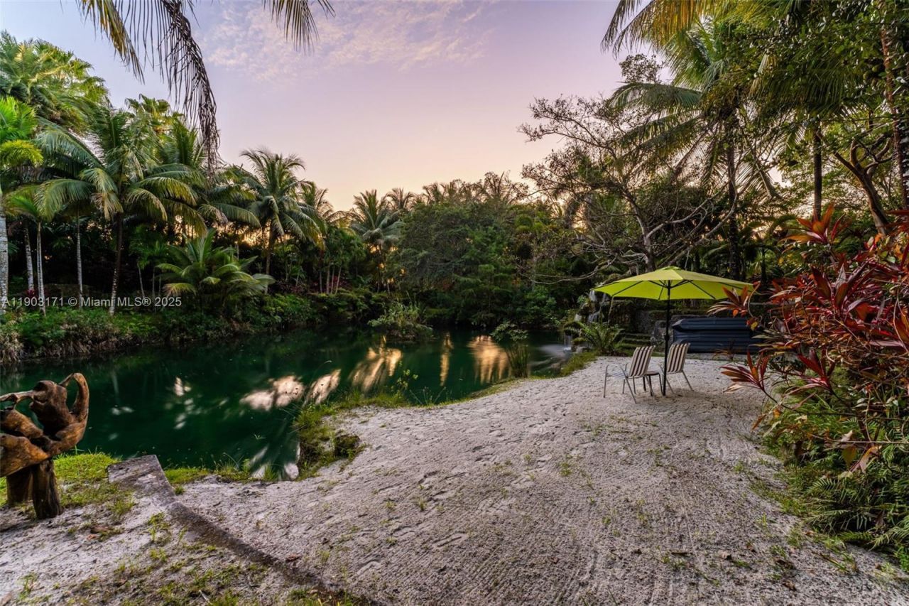 15000 SW 200th St, Miami, FL 33187 Photo