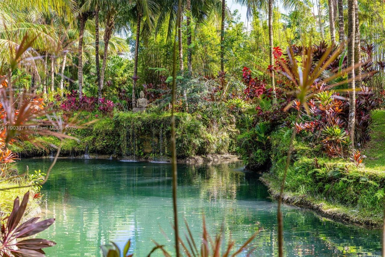 15000 SW 200th St, Miami, FL 33187 Photo