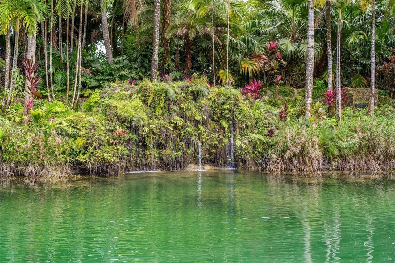 15000 SW 200th St, Miami, FL 33187 Photo