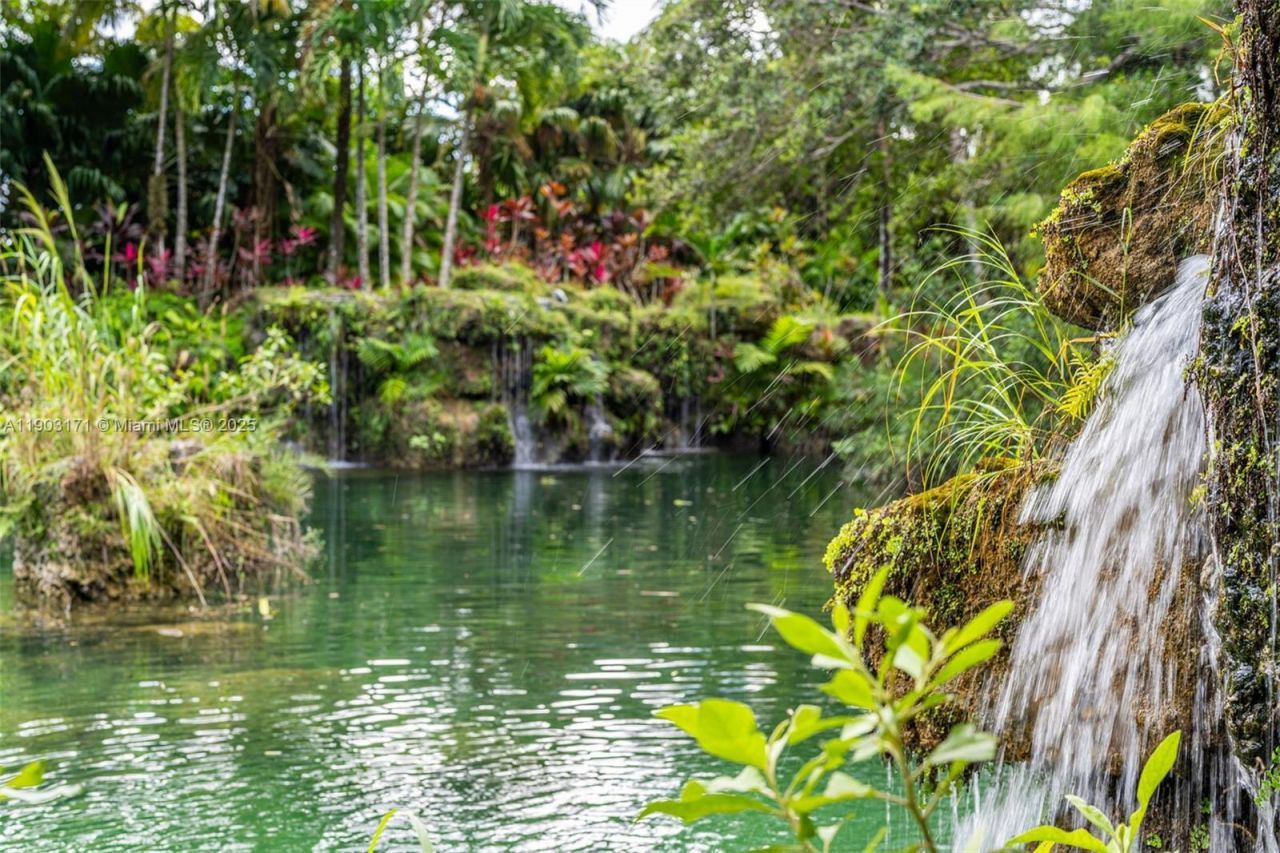 15000 SW 200th St, Miami, FL 33187 Photo