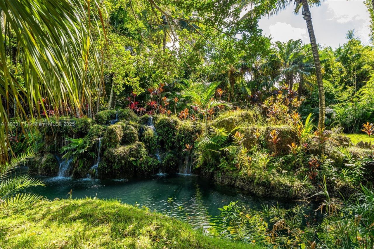 15000 SW 200th St, Miami, FL 33187 Photo