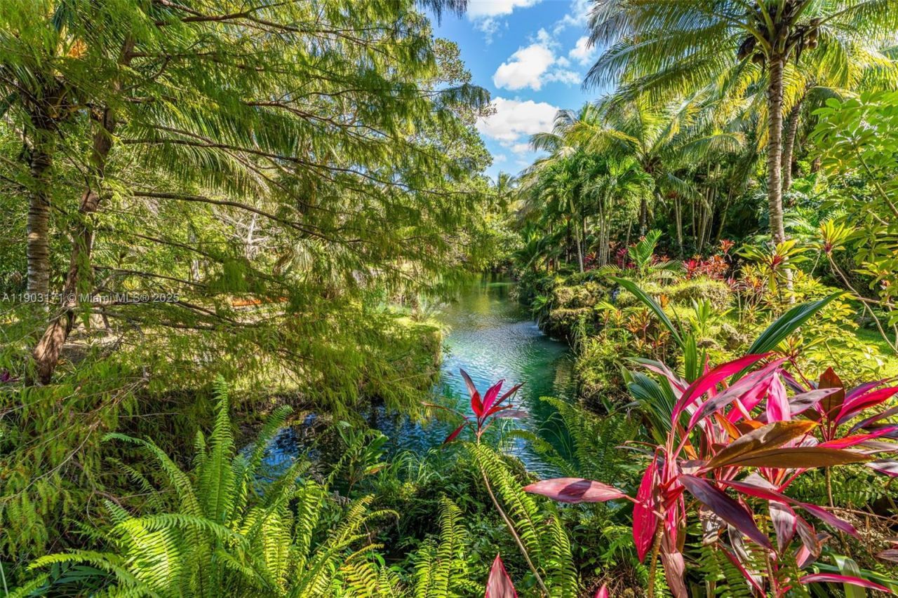 15000 SW 200th St, Miami, FL 33187 Photo