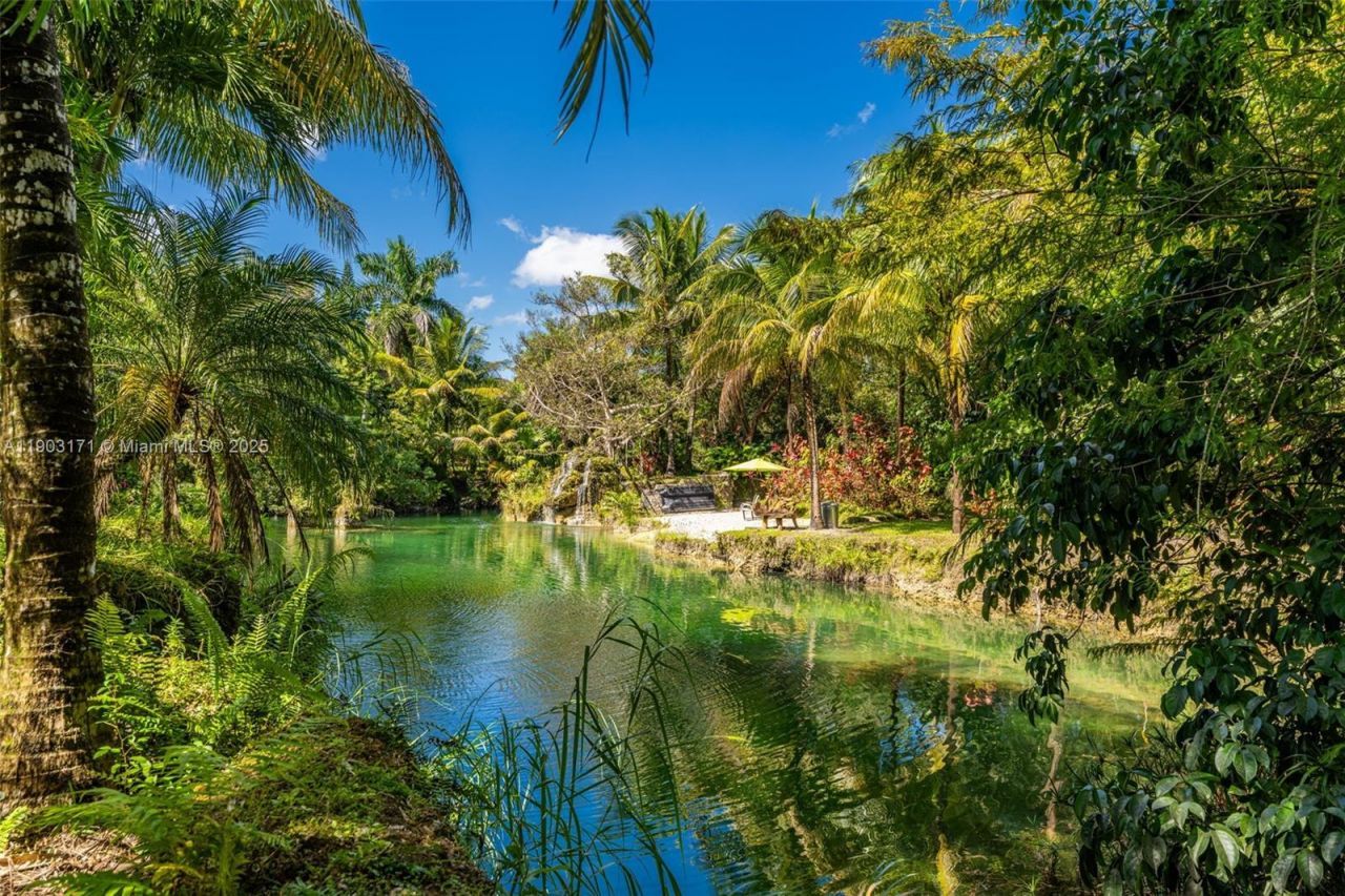 15000 SW 200th St, Miami, FL 33187 Photo