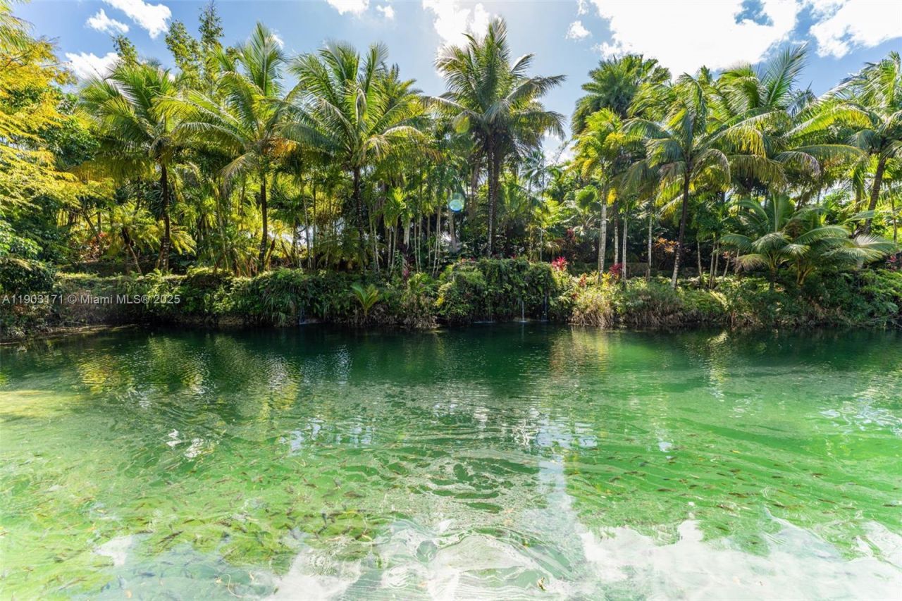 15000 SW 200th St, Miami, FL 33187 Photo