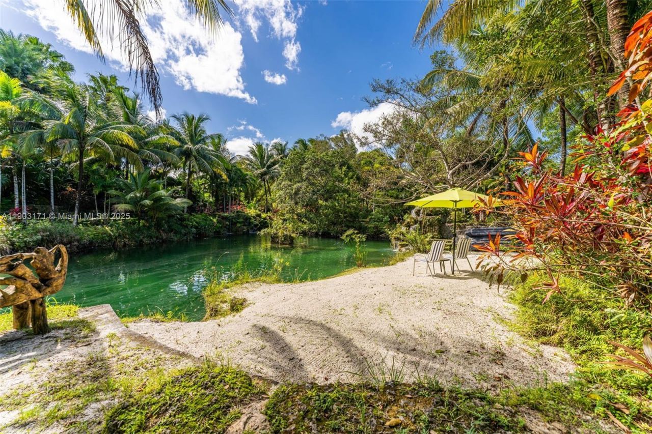 15000 SW 200th St, Miami, FL 33187 Photo